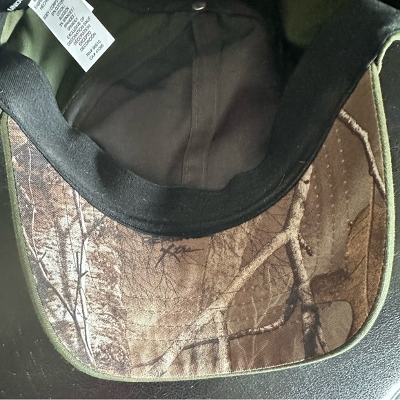 SOLD. Under Armour ladies hat 🧢 - Picture 4 of 5